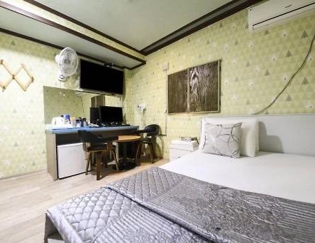 Feel Motel Pocheon Exterior foto